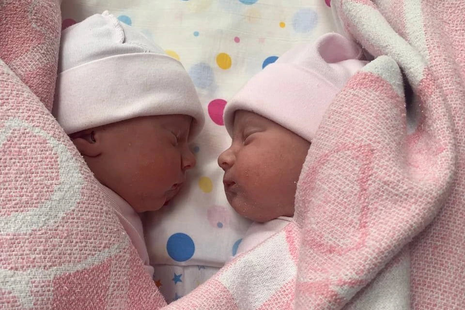 Наталья Киптилая в 42 года стала мамой редких близнецов